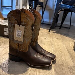 Ariat Brown Leather Western Boots with Tan Embroidered Shaft